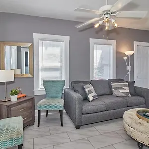 Gorgeous Loft Centrally Located Holiday home Tampa